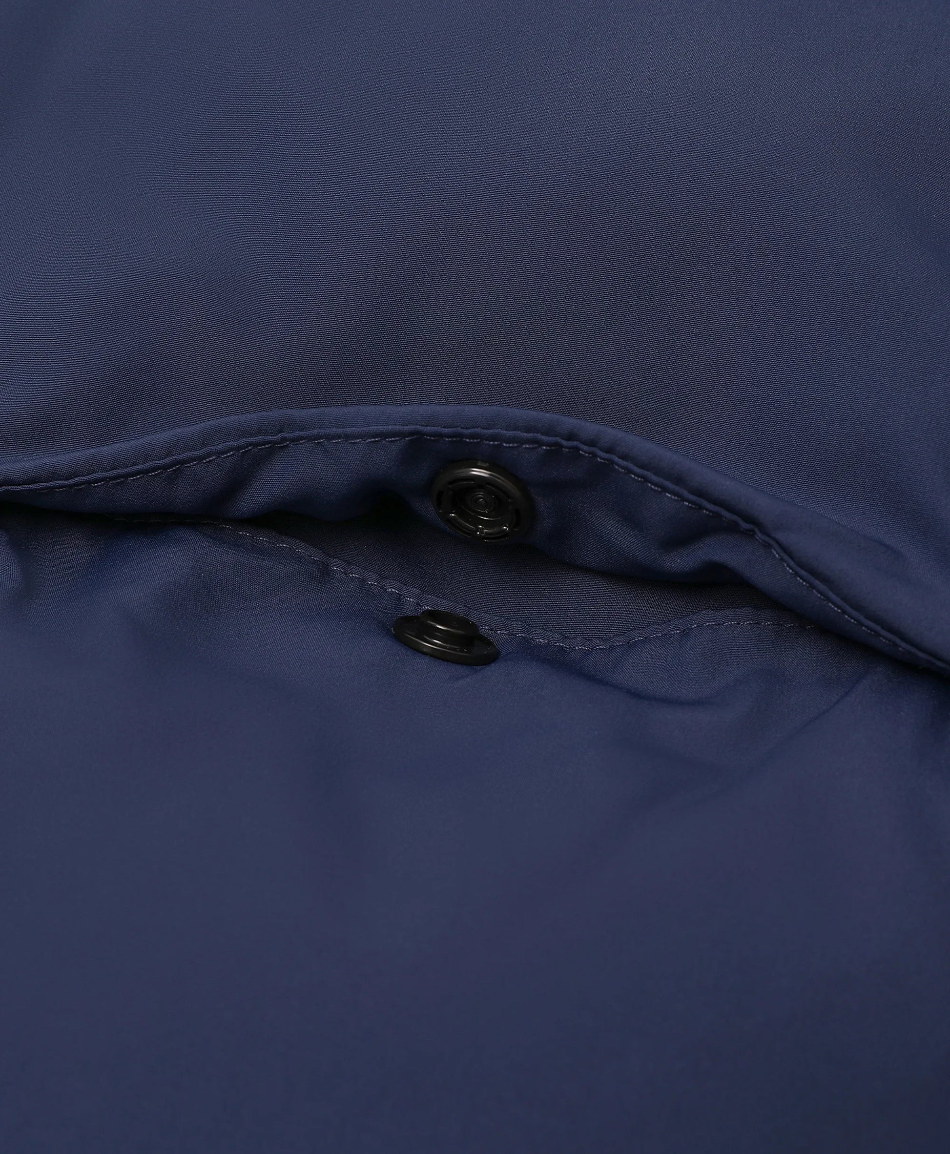 Battery pockets with snap closure