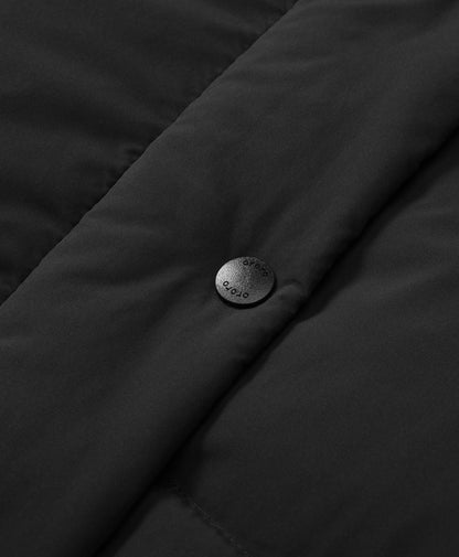 The front center features a zipper closure with a snap-button storm flap