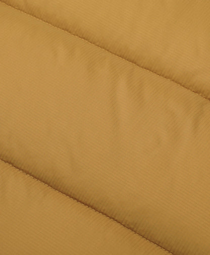 Horizontal quilted stitching design